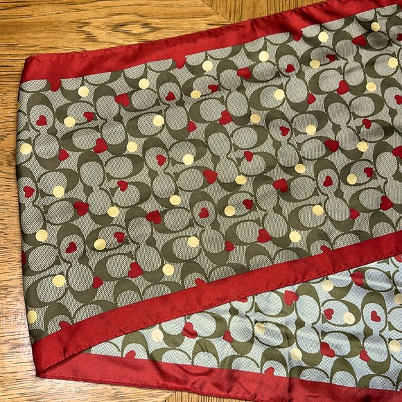 *RARE* COACH Secret Admirer Scarf - Picture 5 of 5